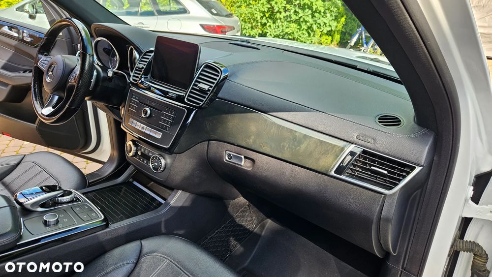 Mercedes-Benz GLS 400 4-Matic - 24