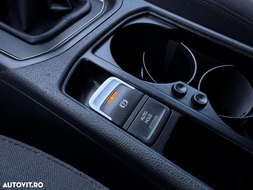Volkswagen Touran - 14