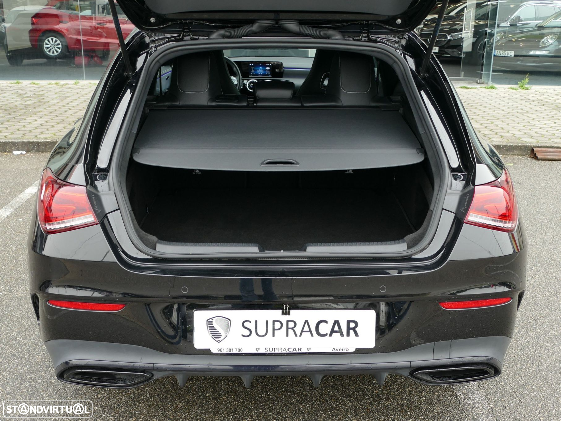 Mercedes-Benz CLA 250 e Shooting Brake AMG Line - 11