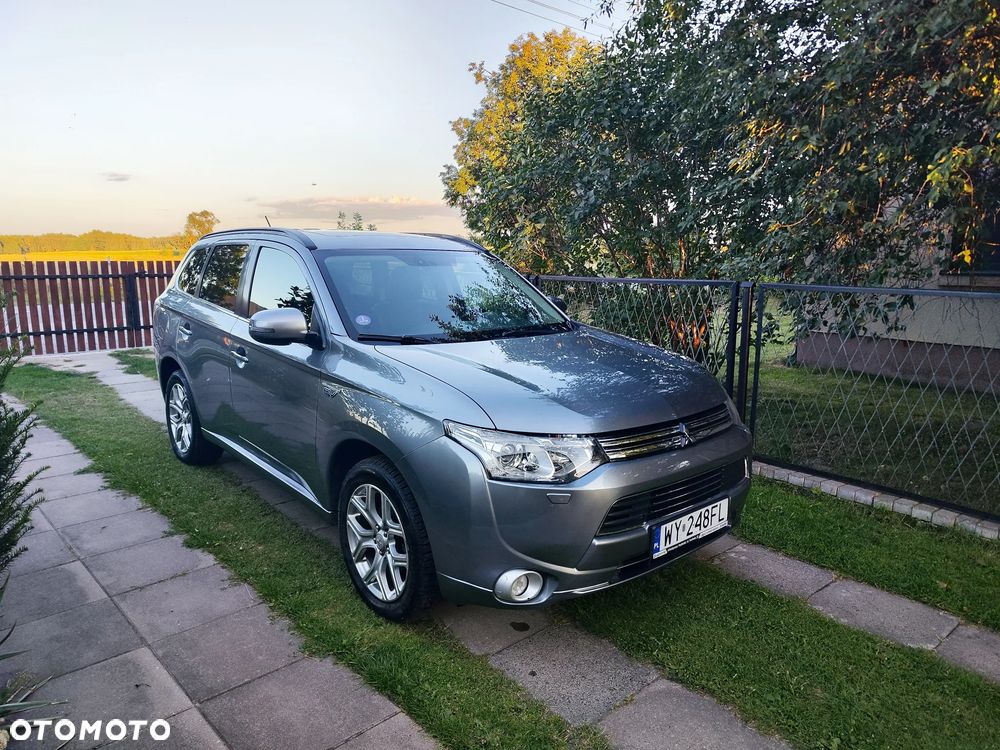 Mitsubishi Outlander - 8