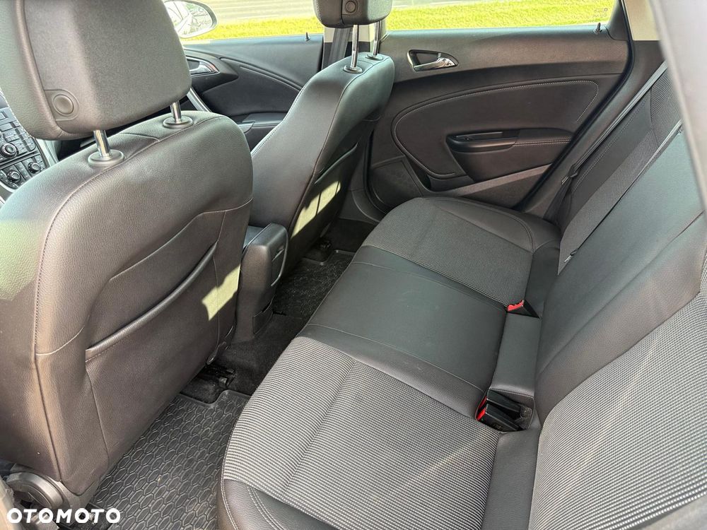 Opel Astra 1.4 Turbo Cosmo - 13