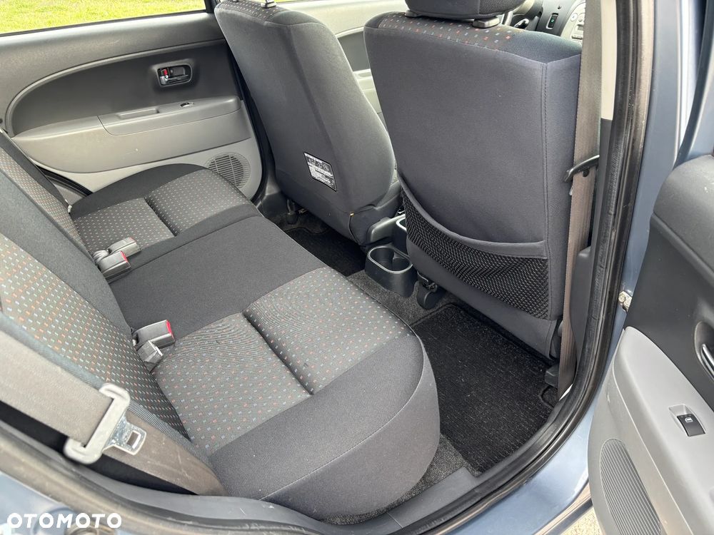 Daihatsu Sirion 1.3 - 15