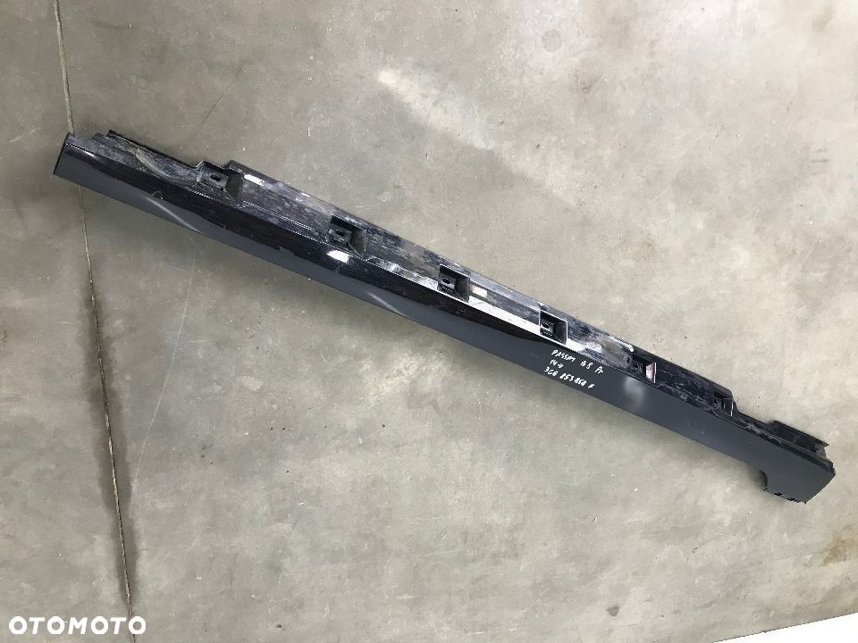 Nakładka progu Vw Passat B8 14-24r. prawa listwa próg zewnętrzny 3G0853858F - 1