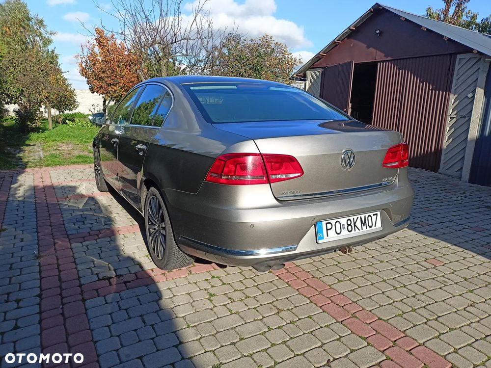 Volkswagen Passat 2.0 TDI Comfortline - 5