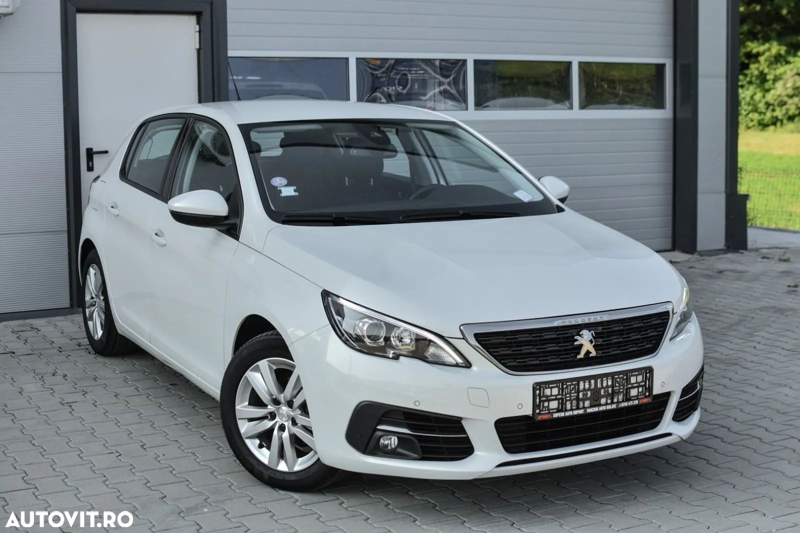 Peugeot 308 1.2 L PureTech Turbo S&S Allure - 1