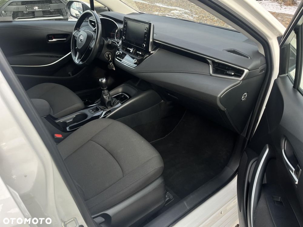 Toyota Corolla - 20
