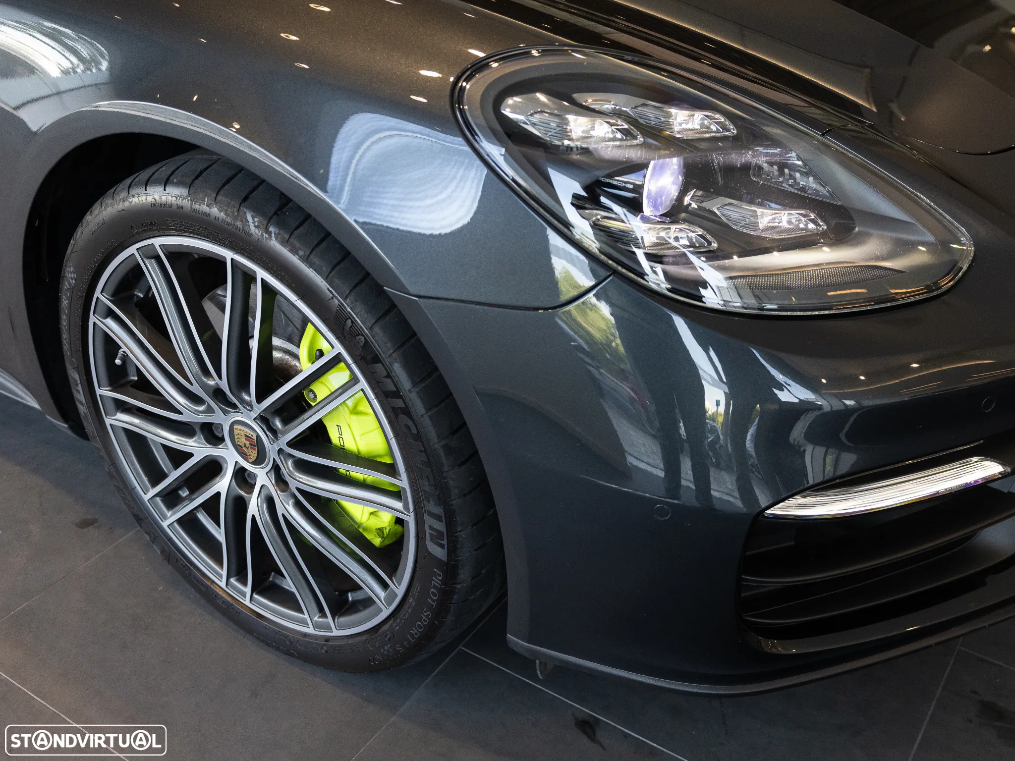Porsche Panamera 4 E-Hybrid Platinum Edition - 9