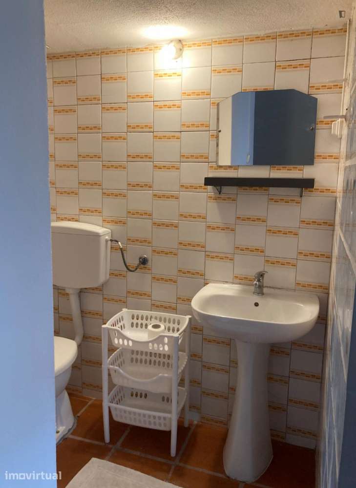 Estúdio - localizado em Paranhos Porto - Grande imagem: 5/6