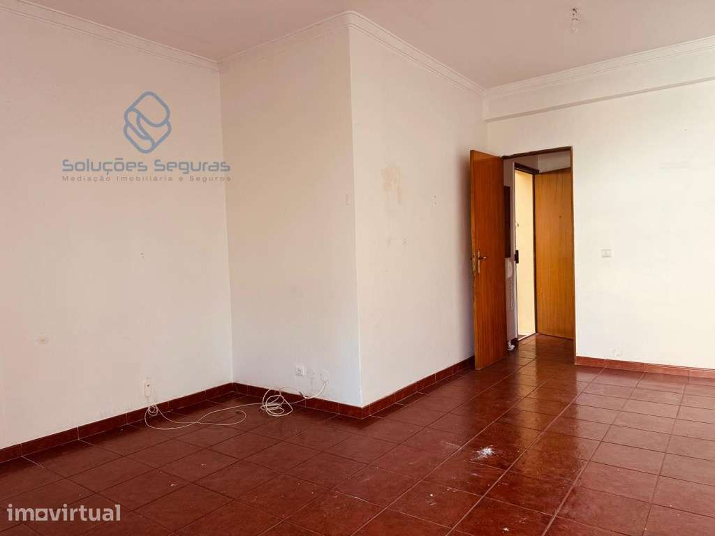 Apartamento T2 | Arrecadação | Centro Moita 3º andar - Grande imagem: 5/14