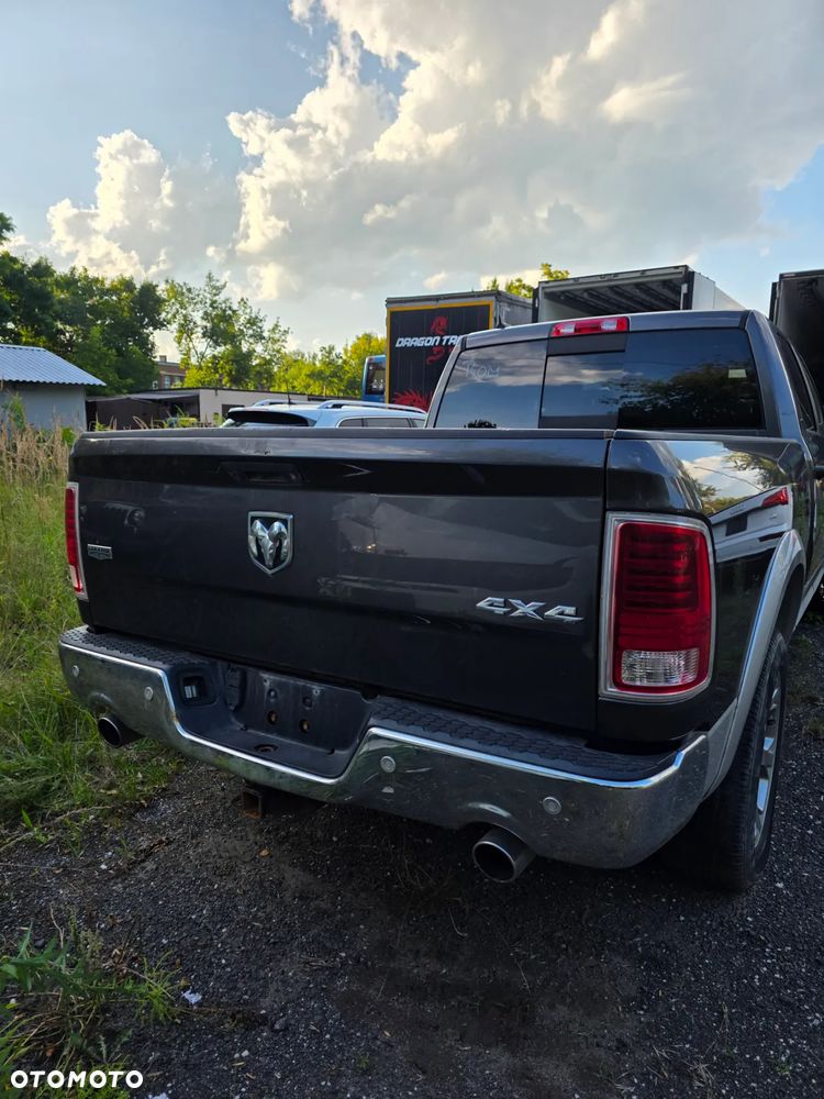 Dodge RAM 1500 5.7 4x4 - 8