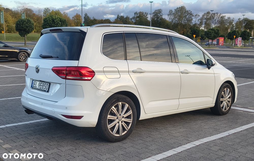 Volkswagen Touran - 2