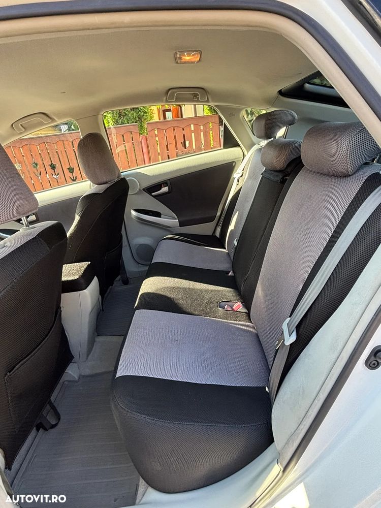 Toyota Prius HSD Sol - 7