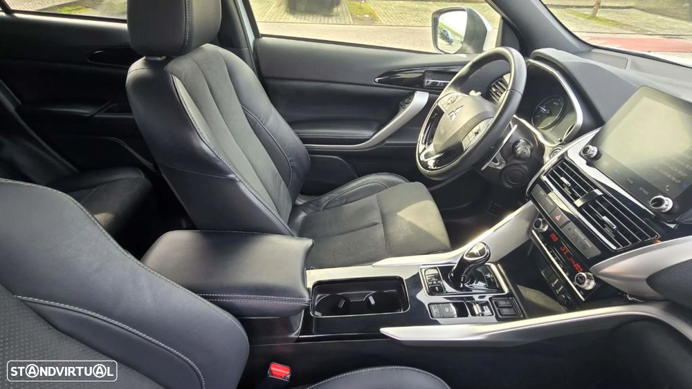 Mitsubishi Eclipse Cross - 12