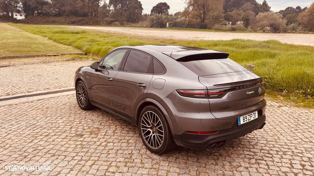 Porsche Cayenne Coupé E-Hybrid Platinum Edition - 2