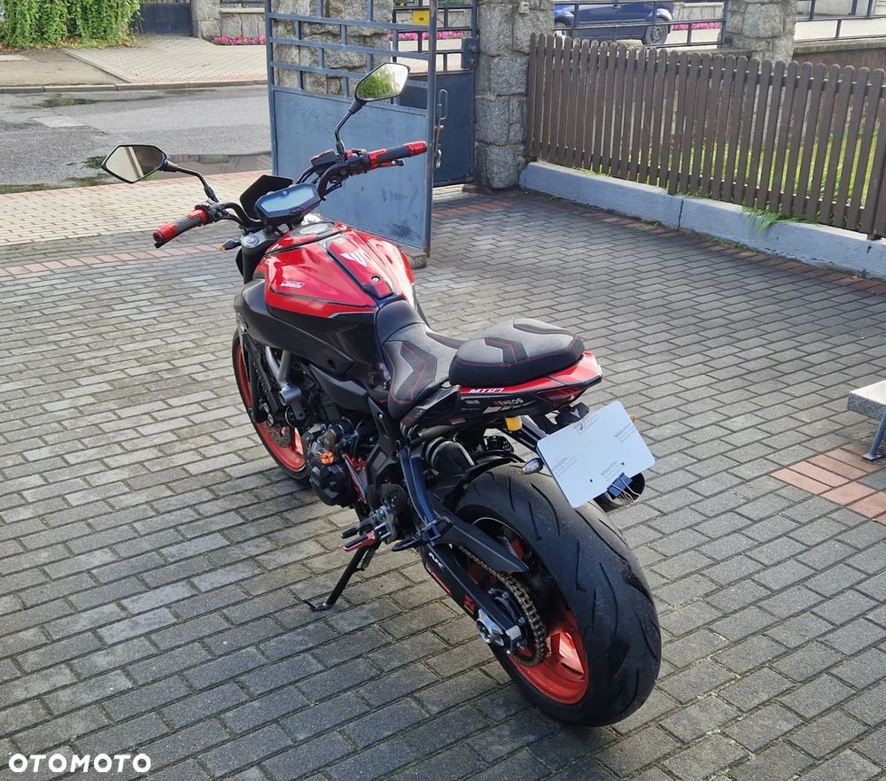Yamaha MT - 7