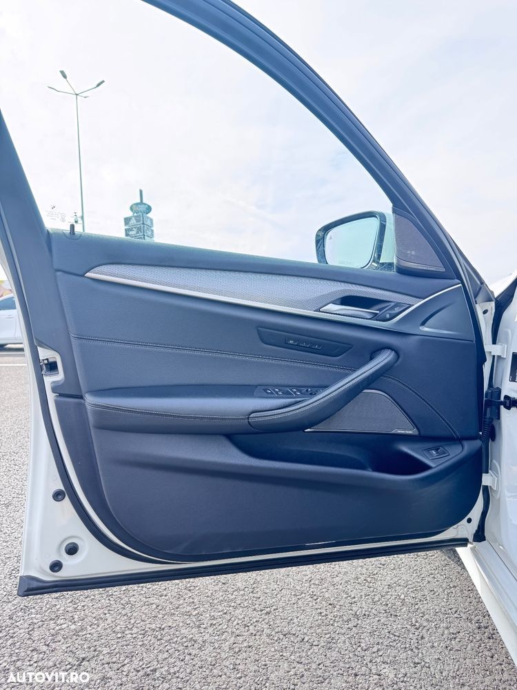 BMW Seria 5 530d xDrive Aut. - 17