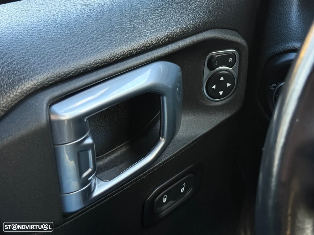 Jeep Gladiator 3.0V6 MultiJet AWD Auto Overland - 19