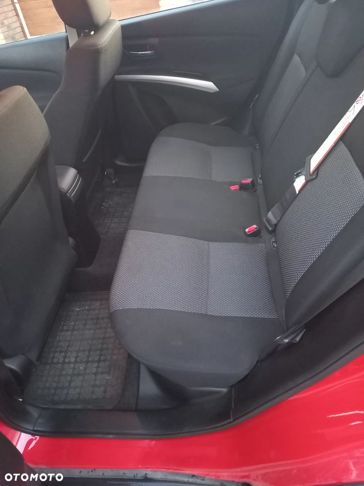 Suzuki SX4 S-Cross 1.6 Comfort - 9
