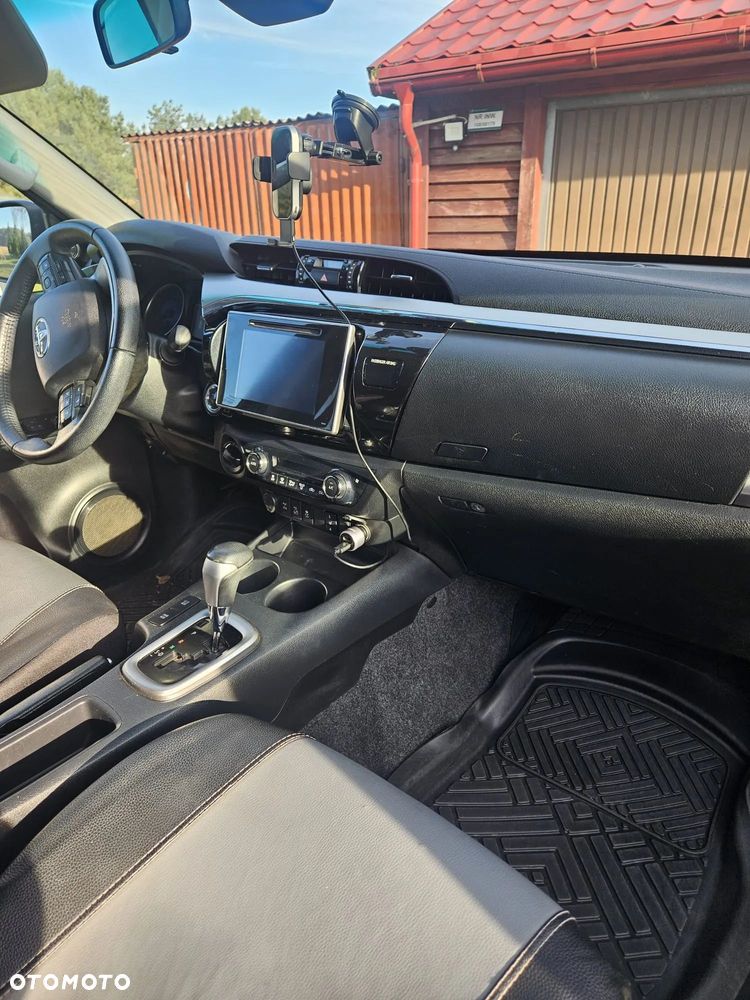 Toyota Hilux 2.4 D-4D Double Cab SR5 4x4 - 20