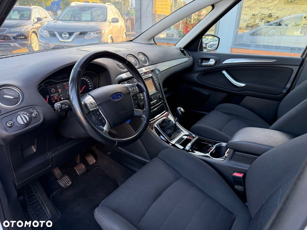 Ford S-Max - 14