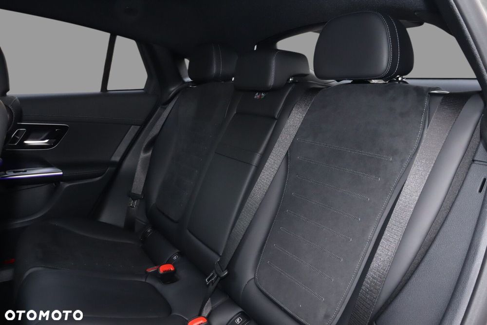 Mercedes-Benz GLC 200 mHEV 4-Matic AMG Line - 17
