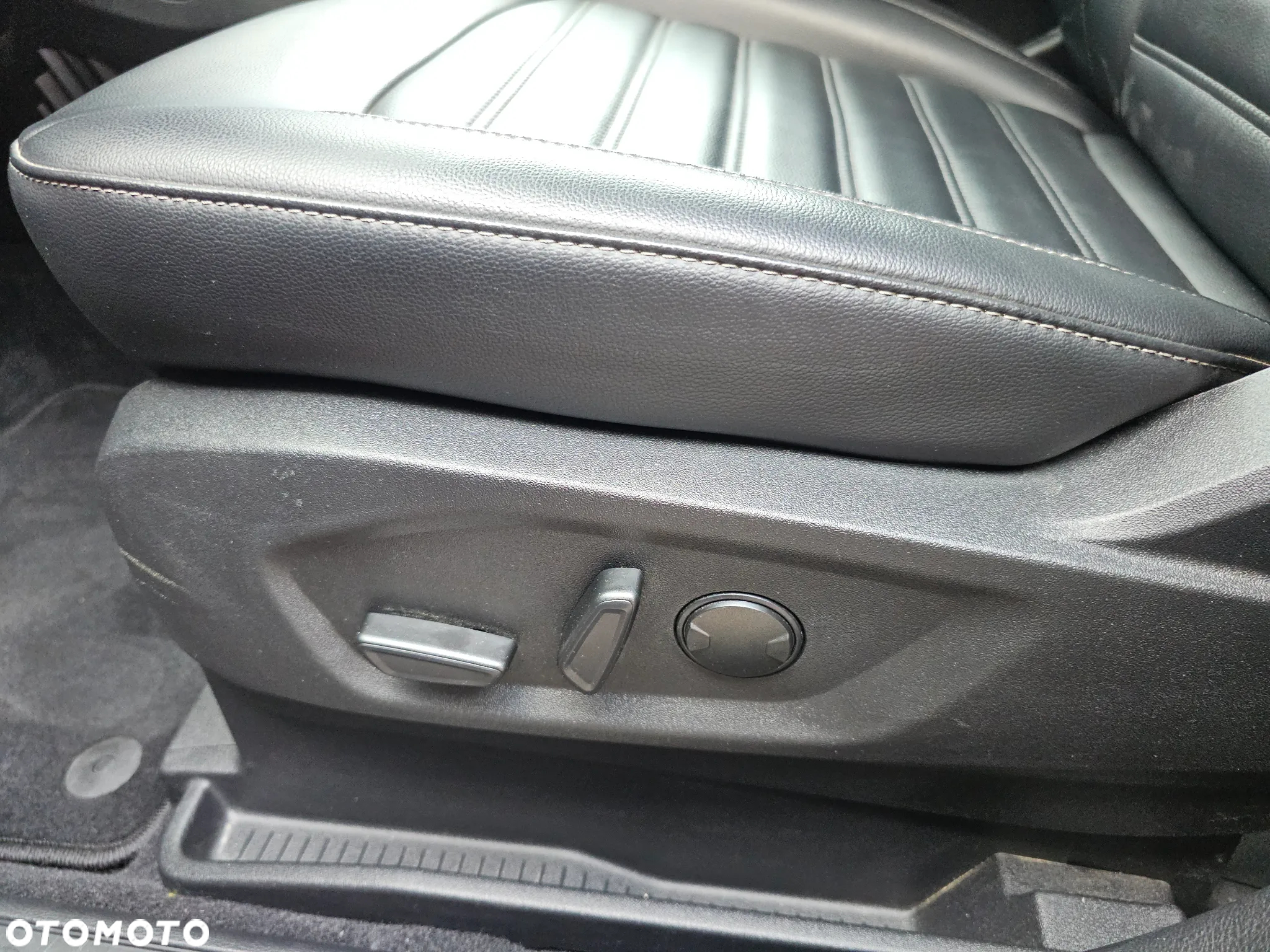 Ford Edge - 12