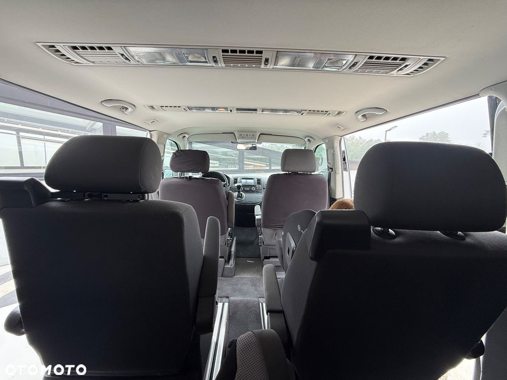 Volkswagen Multivan - 29