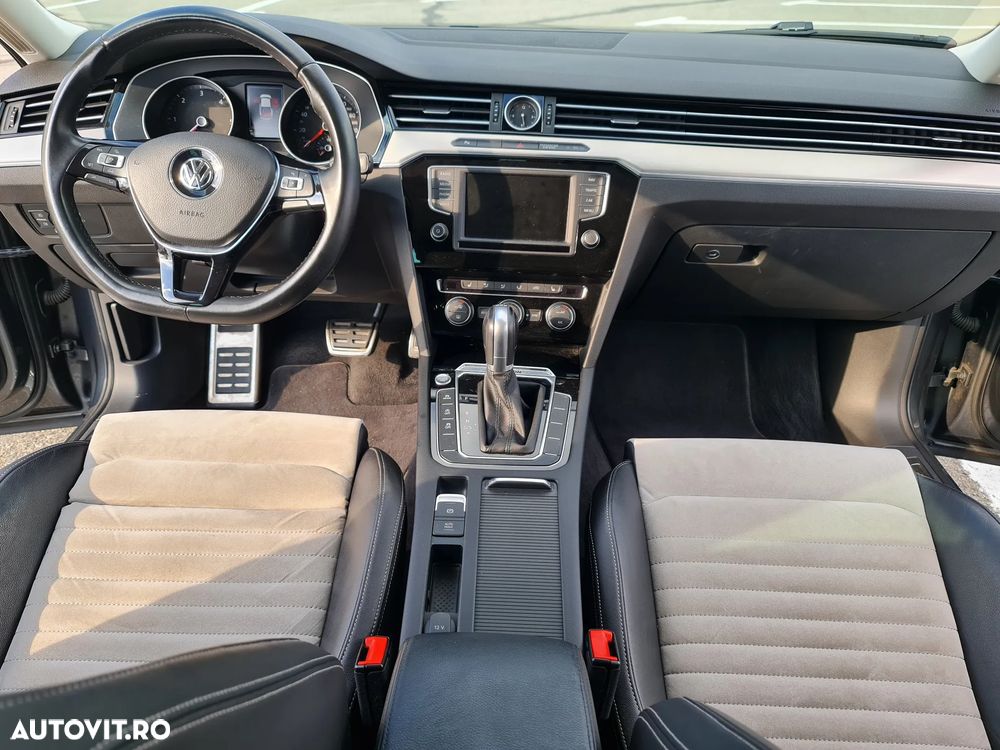 Volkswagen Passat 2.0 TDI DSG 4Motion Highline - 8