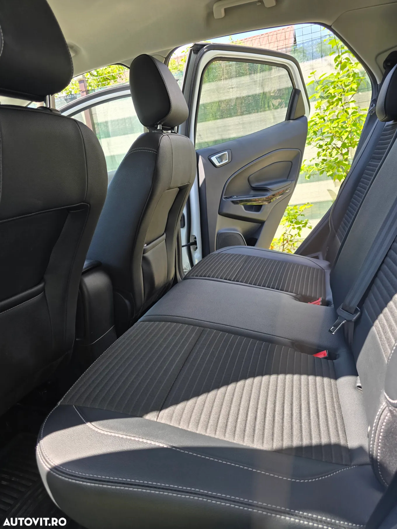 Ford EcoSport 1.0 EcoBoost Titanium - 12