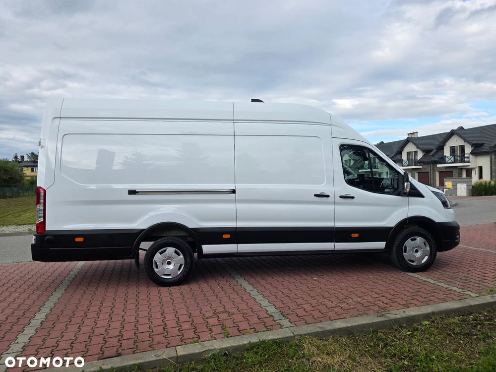 Ford Transit L4 RWD Trend - 6