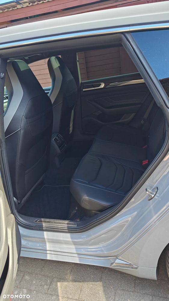 Volkswagen Arteon 2.0 TDI SCR 4Motion DSG R-Line - 11