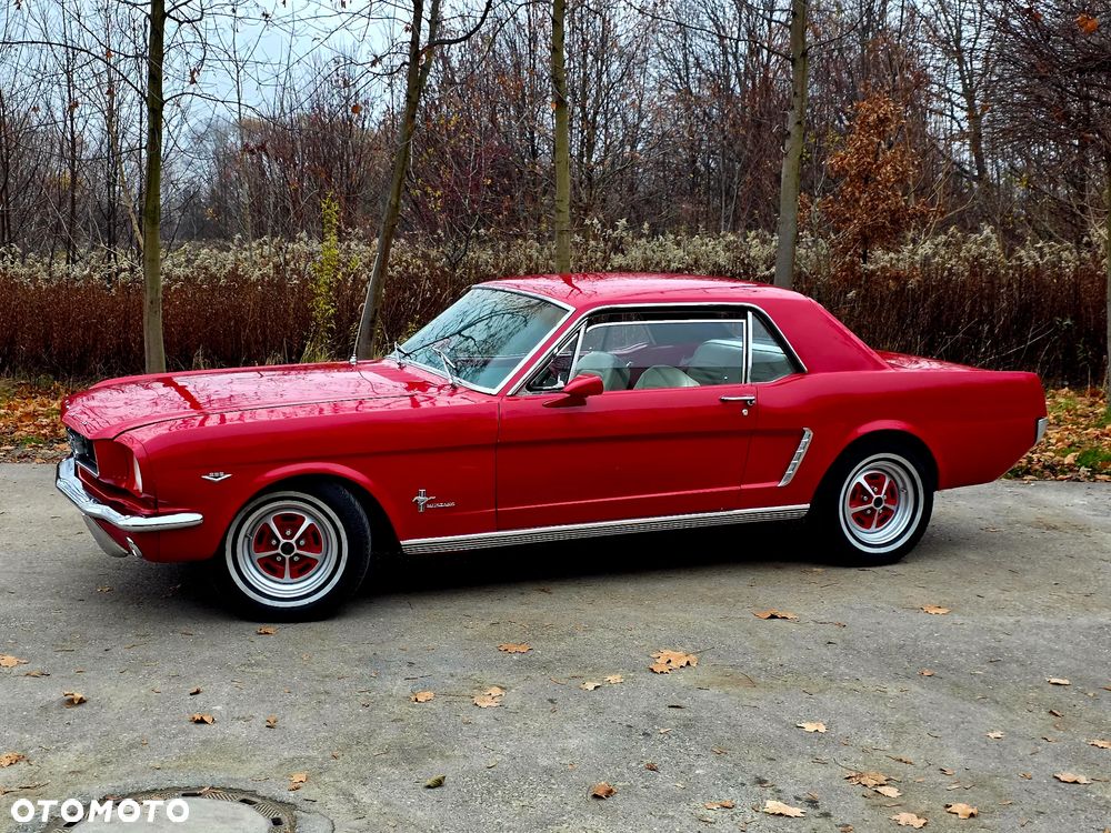 Ford Mustang - 24
