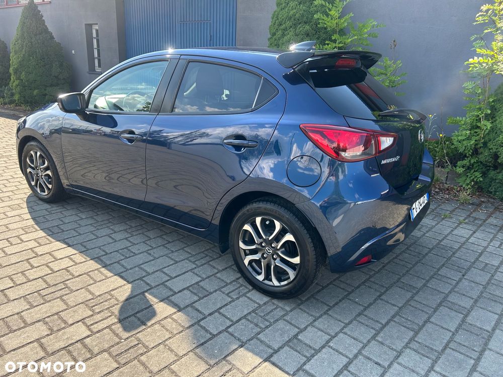 Mazda 2 - 4