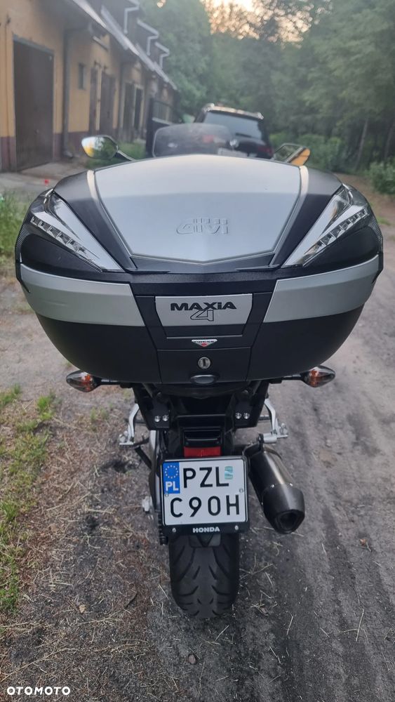 Honda VFR - 6