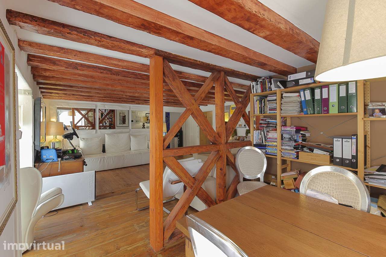 Apartamento T3 +1 com pátio em São Bento, Príncipe Real - Grande imagem: 4/26