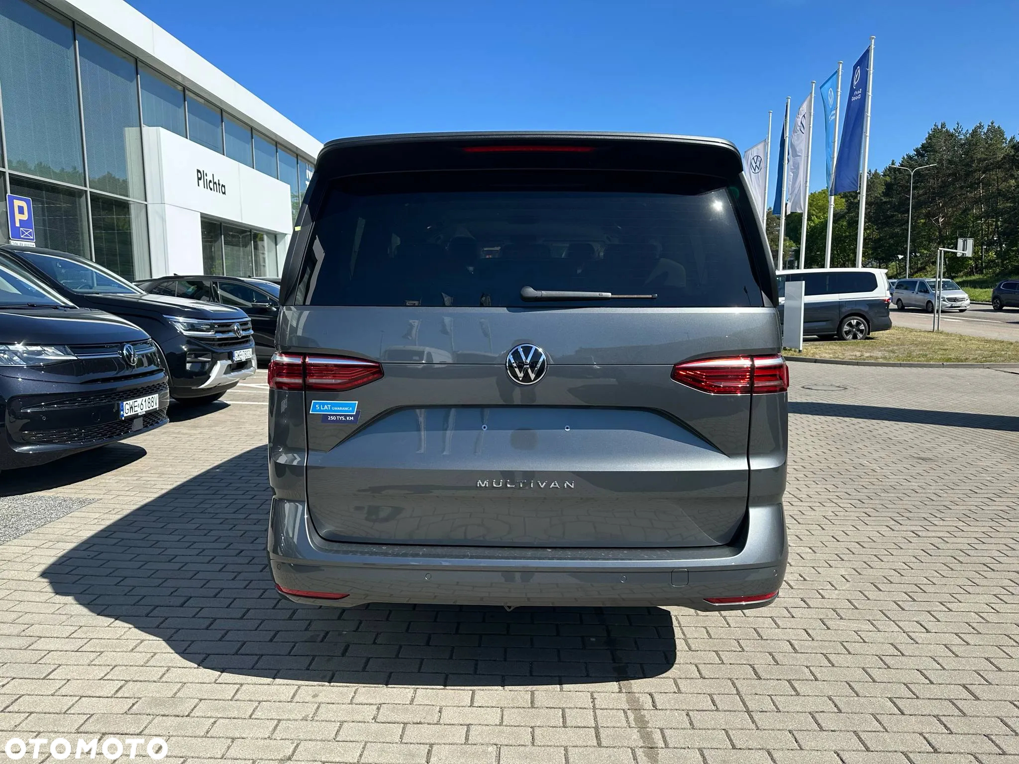 Volkswagen Multivan 2.0 TDI L2 Life DSG - 4