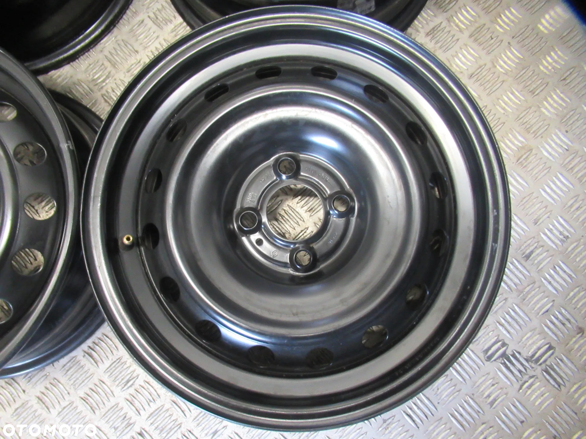 Felgi Renault Clio Modus Zoe Dacia Dokker Joggr Lodgy Sandero 6Jx15 et31 4x100 JAK NOWE - 2