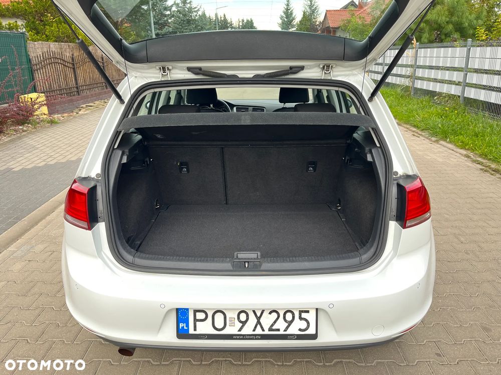 Volkswagen Golf VII 1.2 TSI BMT Trendline - 12