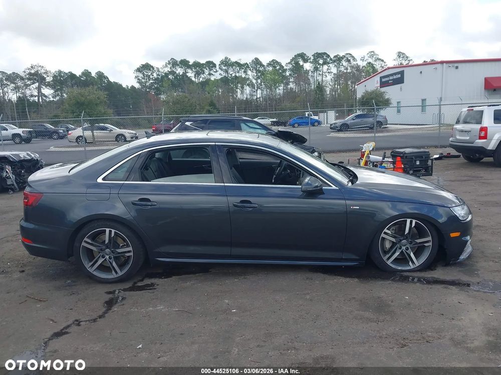 Audi A4 Limousine - 12