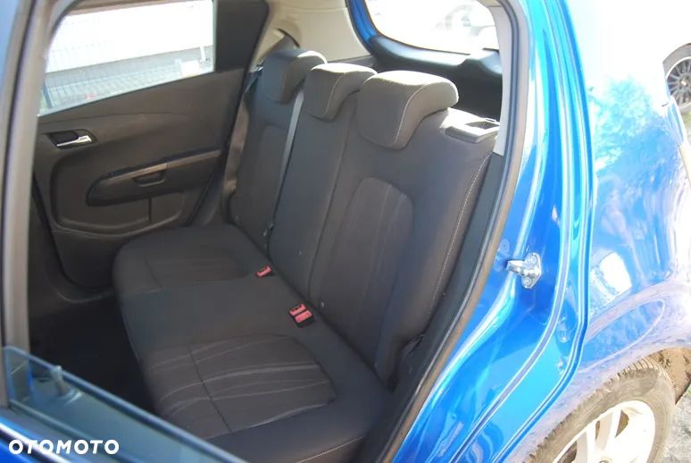 Chevrolet Aveo - 10
