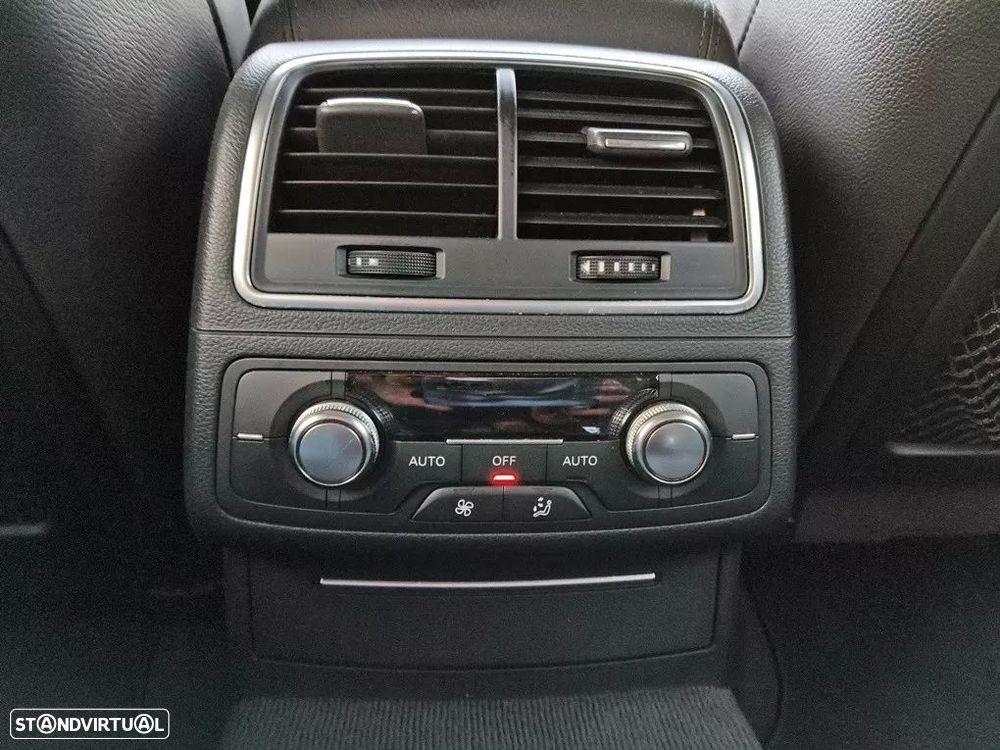 Audi A6 Allroad 3.0 TDi quattro S tronic C.Diesel - 23