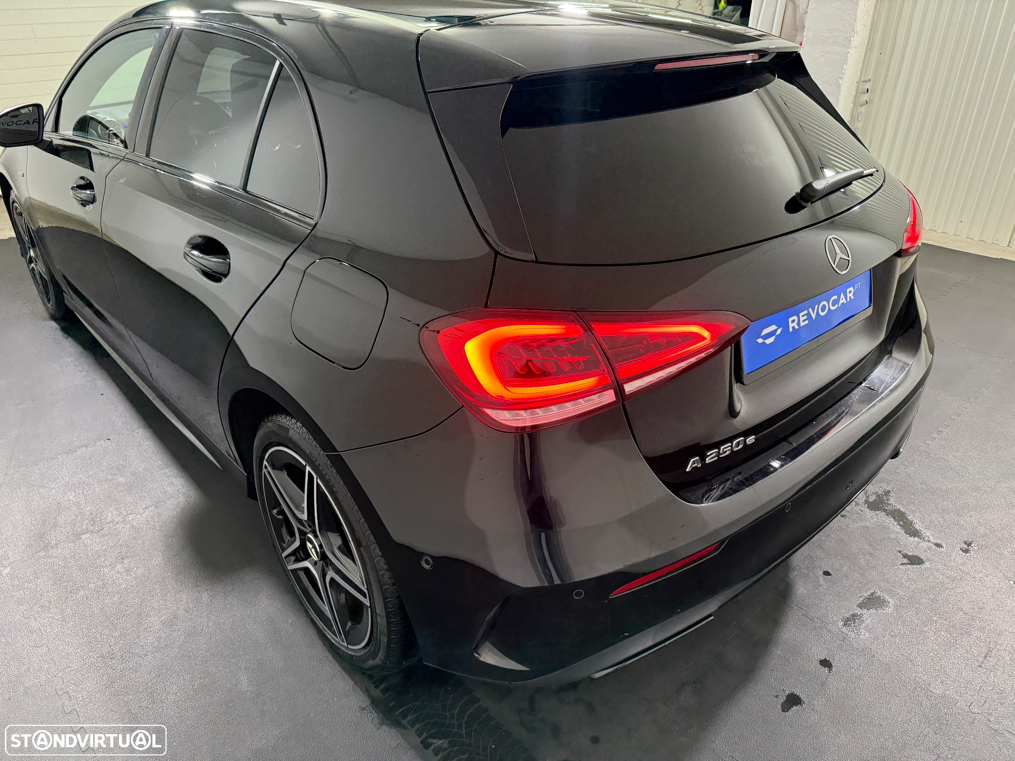 Mercedes-Benz A 250 e AMG Line - 10