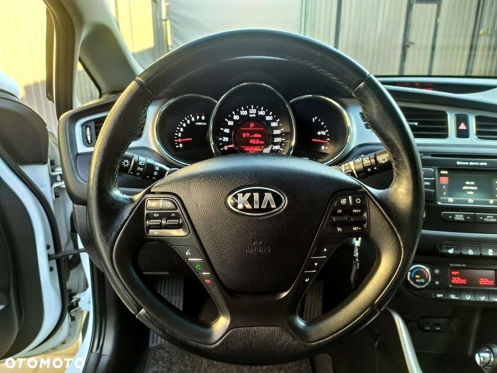 Kia Ceed 1.6 GDI L Business Line DCT - 16