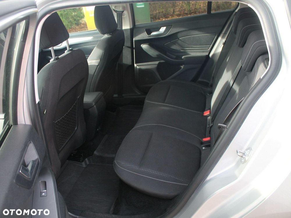 Ford Focus - 7