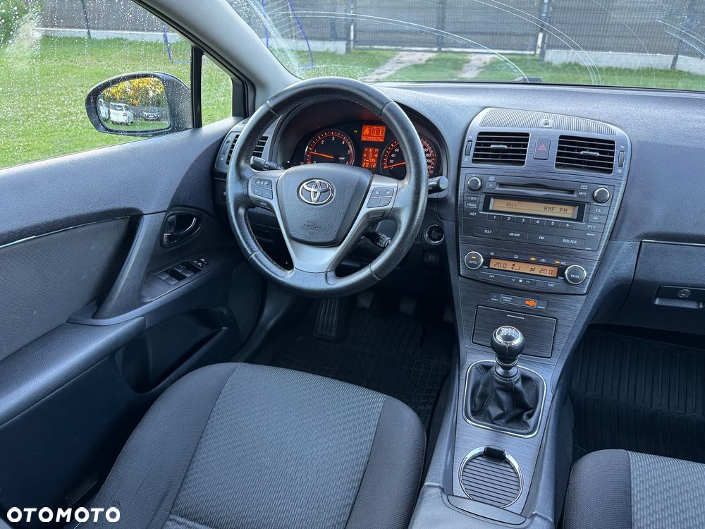 Toyota Avensis 2.2 D-4D Sol Plus - 11