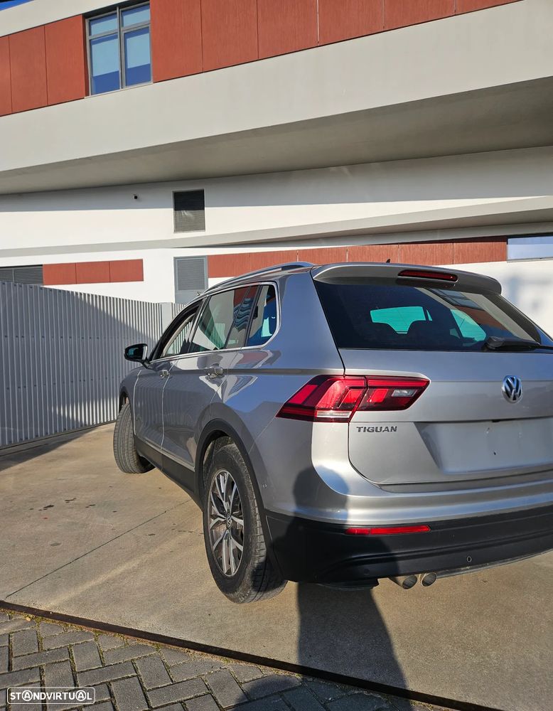 VW Tiguan 2.0 TDI Confortline - 5