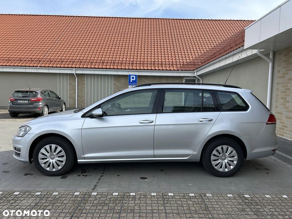 Volkswagen Golf - 2