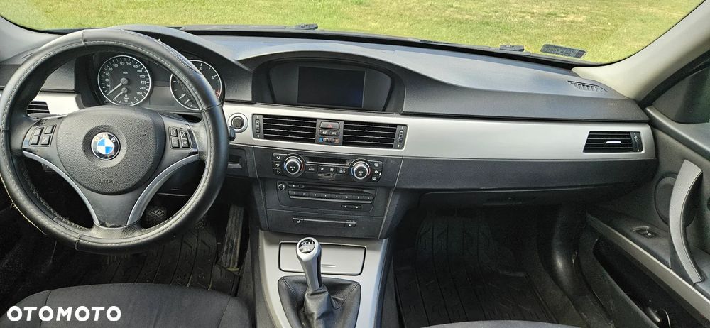 BMW Seria 3 320d - 3