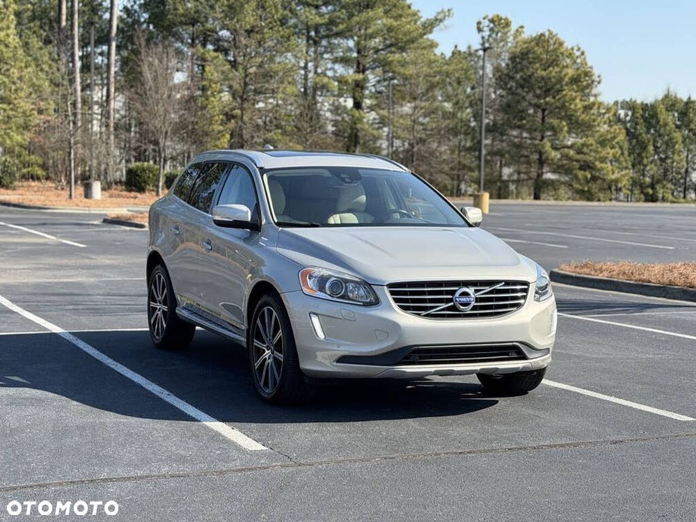 Volvo XC 60 - 1