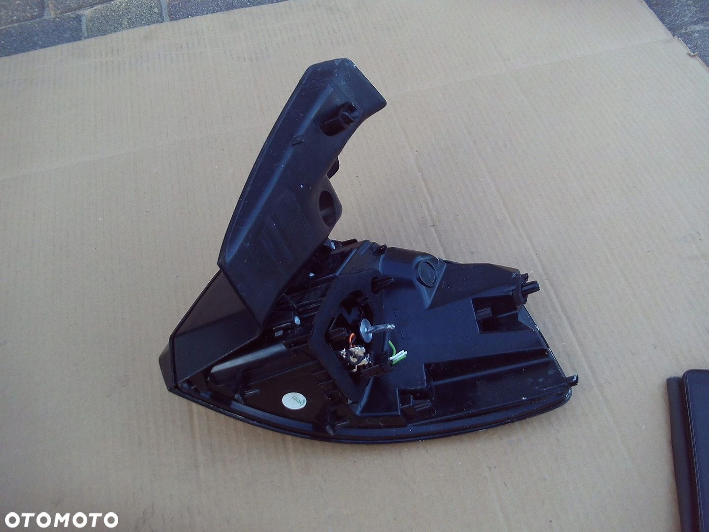LAMPA LEWA PEUGEOT 5008 II ORY EUROPA - 2